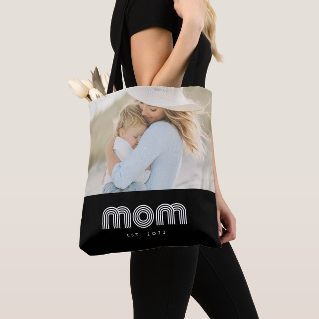 Mom Established Retro Script Black Photo Tasche (Von Nahem)