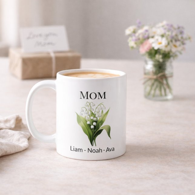 Mom May Birth Flower with Kids Names Kaffeetasse (Von Creator hochgeladen)