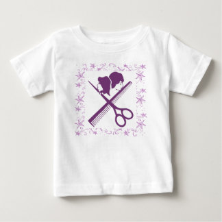 Mommy ist ein Beautician Baby T - Shirt