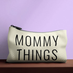 Mommy Things Essentials Black Script Neutral Zubehörtasche