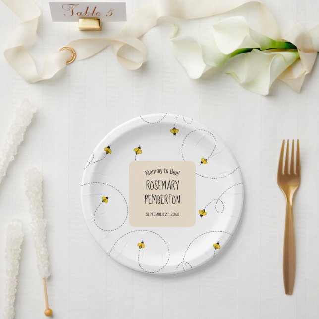Mommy to Bee Simple White Baby Shower Pappteller (Hochzeit)