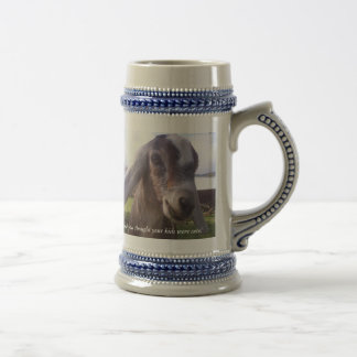Mon bébé est une tasse nubian de chèvre de