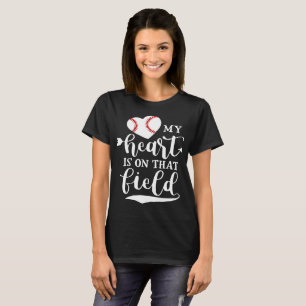 Mon coeur est sur le T-shirts de ce base-ball de