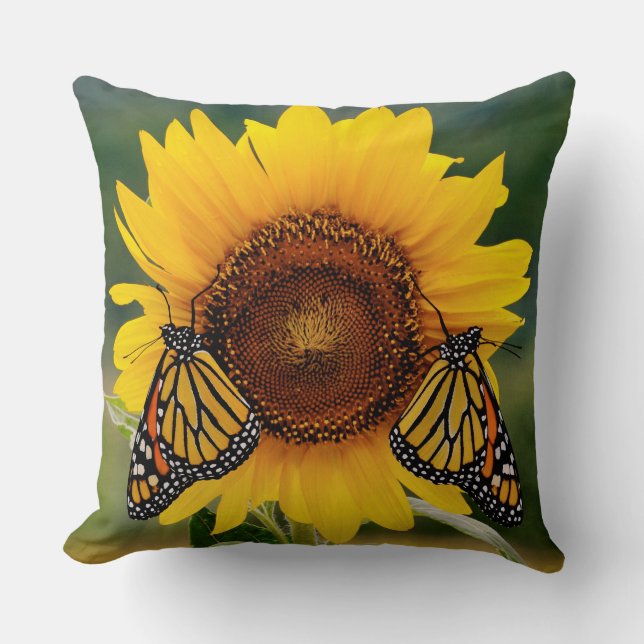 Monarch Butterfies auf Sonnenblume Kissen (Vorderseite)