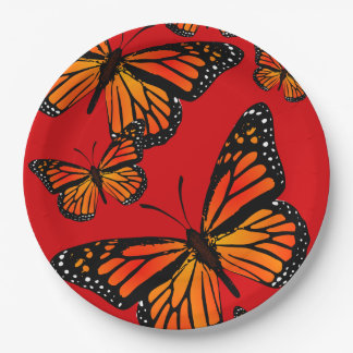 Monarch Butterfliegen auf Rot Pappteller