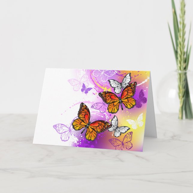 Monarch Butterflies on Purple Background Dankeskarte (Vorderseite)