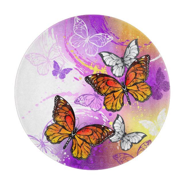 Monarch Butterflies on Purple Background Schneidebrett (Vorderseite)