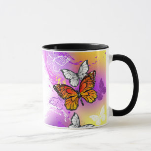 Monarch Butterflies on Purple Background Tasse