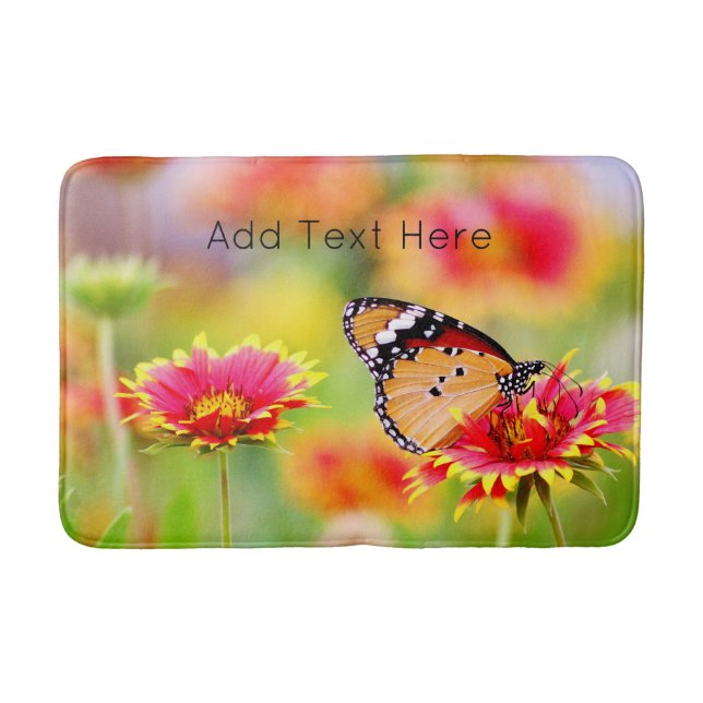 Monarch Butterfly auf der Blume Rot und Gelb Badematte (Vorderseite)