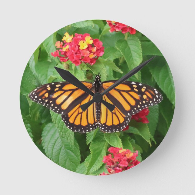 Monarch Butterfly auf Lantana Runde Wanduhr (Vorderseite)
