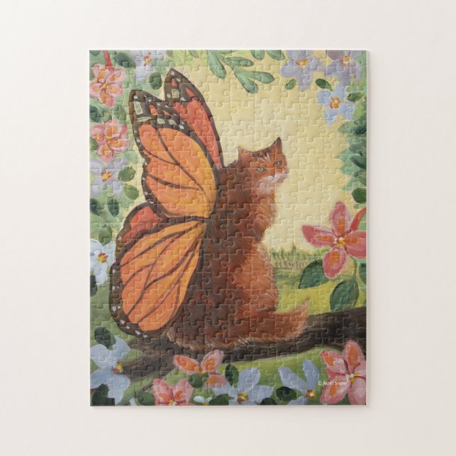 Monarch Butterfly Cat auf der Wiese (Vertikal)