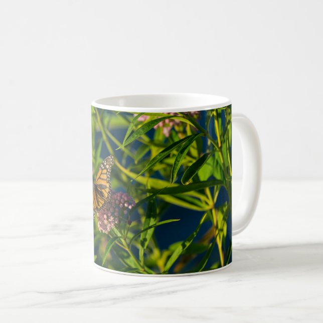 Monarch und Milchkaffee-Tasse Kaffeetasse (VorderseiteRechts)