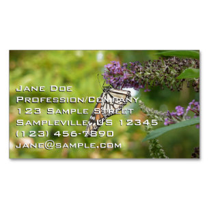Monarchfalter auf violettem Schmetterlingsflieder Magnetische Visitenkarte