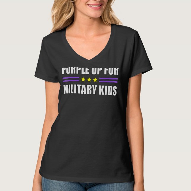 Monat des Militärkindes, das für das Militär Lila  T-Shirt (Vorderseite)