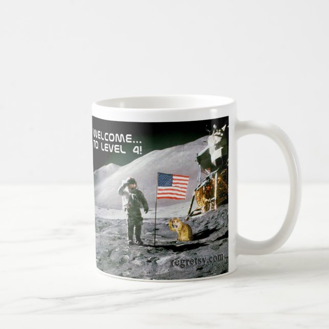 Mond-Landungs-Tasse des Niveau-4 Kaffeetasse (Rechts)