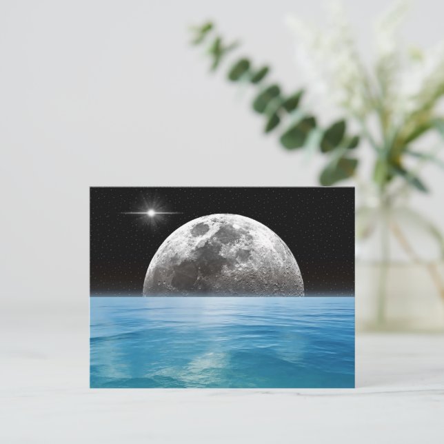 Mond über dem Ozean Postkarte (Stehend Vorderseite)