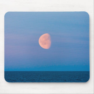 Mond über der Beringsee   Russland Ferner Osten Mousepad
