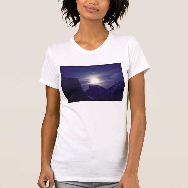 Mond über halber Haube T-Shirt (Vorderseite)