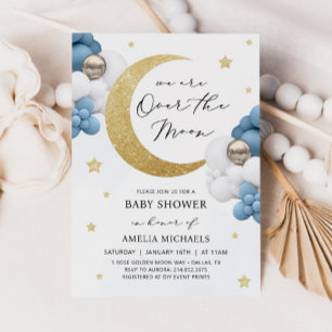 Mond und Sterne blau über der Mond Babydusche Einladung