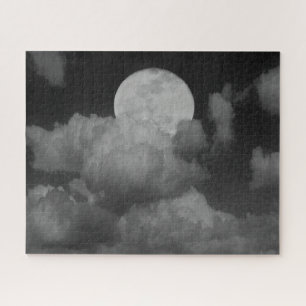 Mond und Wolken über Kansas