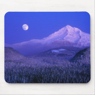 Mondaufgang über dem Mt Hood im Winter, Oregon Mousepad