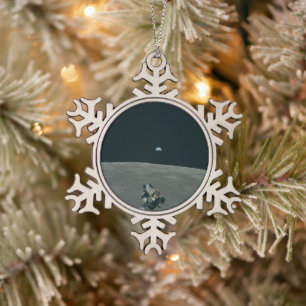 Mondlandefähre Apollo und Earthrise über dem Mond Schneeflocken Zinn-Ornament