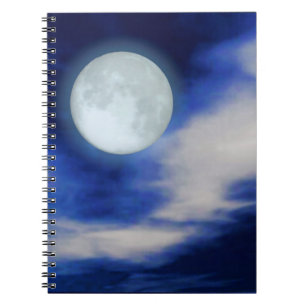 Mondlandschaft mit Mondwolken Notizblock