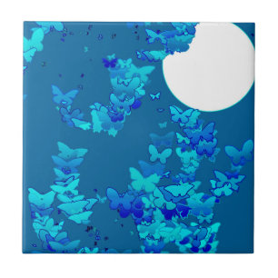 Mondlandschaft mit Schmetterlingen - tiefblau Fliese