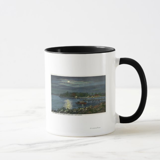 Mondlichtsicht auf See, Bootsanlegestelle und die Tasse (Rechts)