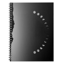 Mondphasen-Notebook, monochrome Landschaft