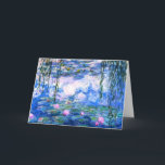 Monet Pink Water Lilies Grußkarte Karte<br><div class="desc">Eine Monet-Rosa-Wasserlilililie gefaltet Grußkarte (innen ist leer) mit schönen rosa Seerosen,  die in einem ruhigen,  blauen Teich mit Lilienpolstern schwimmen. Ein großartiges Monet-Geschenk für die Liebhaber von Impressionismus und französischer Kunst.</div>