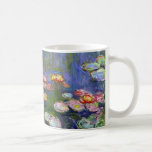 Monet Wasser-Lilien-Tasse 1916 Kaffeetasse<br><div class="desc">Monet Wasser-LilienTasse 1916. Ölmalerei auf Leinwand ab 1916. Französischer Impressionist Claude Monet bleibt bekannt und für die Wasserlilienmalereien geliebt, die er in seinem Gartenteich bei Giverny schuf. Diese spezifische Wasserlilienmalerei ist ab 1916 und deckt Monets Bewegung in Richtung in Richtung zunehmender Abstraktion und zu mehr mannigfaltigen Farben auf. Die Wasserlilien,...</div>