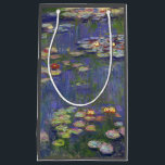 Monet Water Lilies Masterpiece Malerei Kleine Geschenktüte<br><div class="desc">Monet Water Lilies - Dieses klassische Monet Gemälde wurde 1916 von Claude Monet gemalt. Es ist Teil seiner berühmten Wasserliliensammlung,  wo er in seinem Garten in Giverney,  Frankreich malt. Ein Meisterwerk.</div>