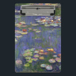 Monet Water Lilies Masterpiece Malerei Mini Klemmbrett<br><div class="desc">Monet Water Lilies - Dieses klassische Monet Gemälde wurde 1916 von Claude Monet gemalt. Es ist Teil seiner berühmten Wasserliliensammlung,  wo er in seinem Garten in Giverney,  Frankreich malt. Ein Meisterwerk.</div>