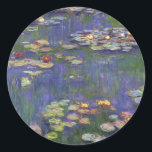 Monet Water Lilies Masterpiece Malerei Runder Aufkleber<br><div class="desc">Monet Water Lilies - Dieses klassische Monet Gemälde wurde 1916 von Claude Monet gemalt. Es ist Teil seiner berühmten Wasserliliensammlung,  wo er in seinem Garten in Giverney,  Frankreich malt. Ein Meisterwerk.</div>