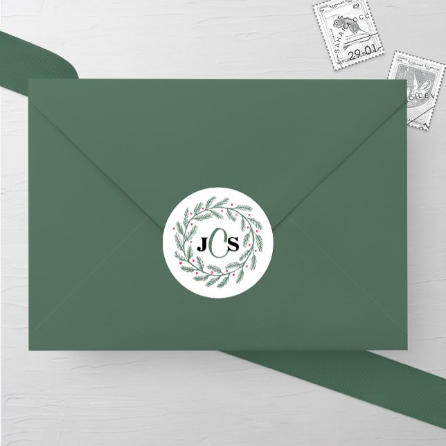 Mongram Evergreen Wreath Wedding Runder Aufkleber (Von Creator hochgeladen)