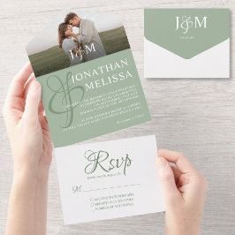 Mongram-Hochzeit des eleganten Sage Green Overlay- All In One Einladung