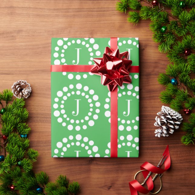 Mongram Holiday Green und White Wrapping Paper Geschenkpapier (Feiertagsgeschenk)