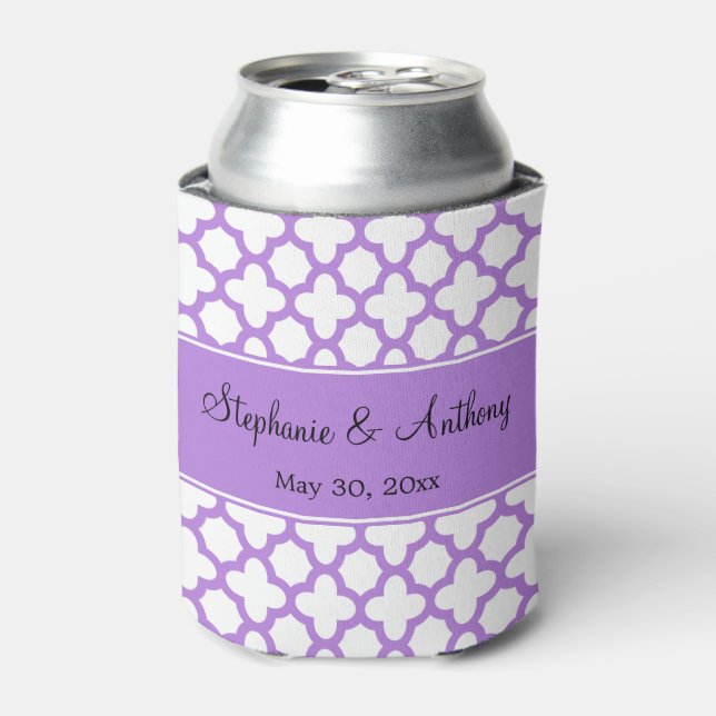 Mongram Lavender Quatrefolienmuster Hochzeit Dosenkühler (Kanne Vorderseite)