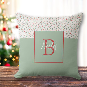 Mongram Red and Light Green Holiday Pattern Kissen