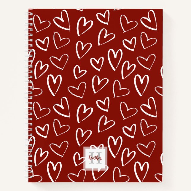 Mongram Red Heart Pattern Sketchbook Notizbuch (Vorderseite)