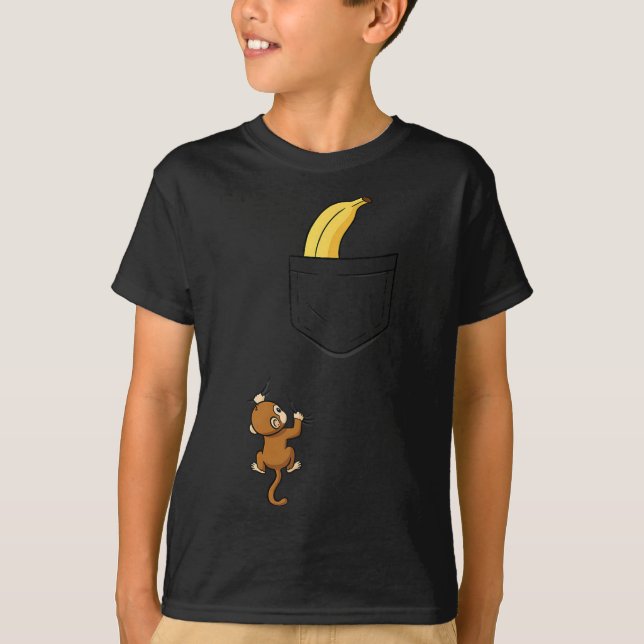 Monkey Climbs For Banana Funny Animal Cket Design  T-Shirt (Vorderseite)