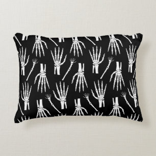 Monochrom-Knochen-Halloween-Muster Dekokissen