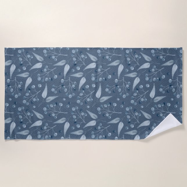 Monochromatic Blue-Gray Leafs & Berries Pattern Strandtuch (Vorderseite)