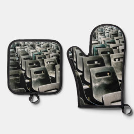 Monochromatic Gray Chairs  Ofenhandschuh & Topflappen-Set