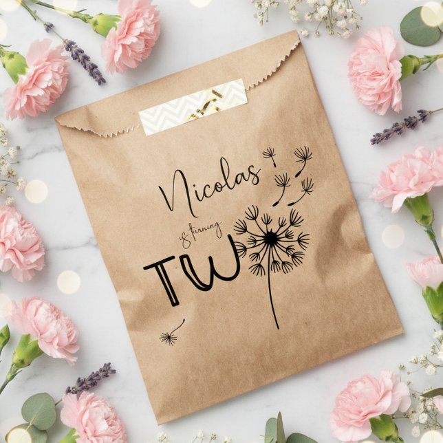 Monochromatischer Löwenzahn zum zweiten Geburtstag Geschenktütchen (Von Creator hochgeladen)