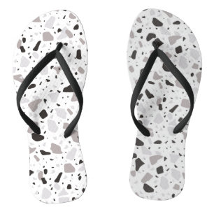 Monochromatisches Terrazzo-Muster Flip Flops