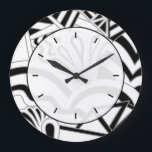 Monochrome Art Deco Design. Große Wanduhr<br><div class="desc">Ein abstraktes Schwarz-Weiß-Muster-Design im Art Deko-Stil. Stilvolles Design mit Retro-Look. Dieses Bild hat graue Linien mit schwarz-weißen Formen.</div>