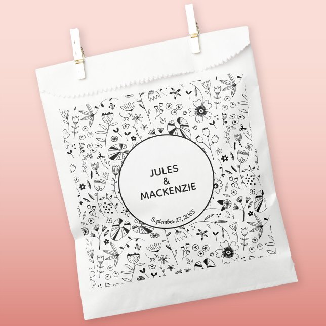 Monochrome freie Blume Geschenktütchen (Black and white botanical line art wedding favor bag)