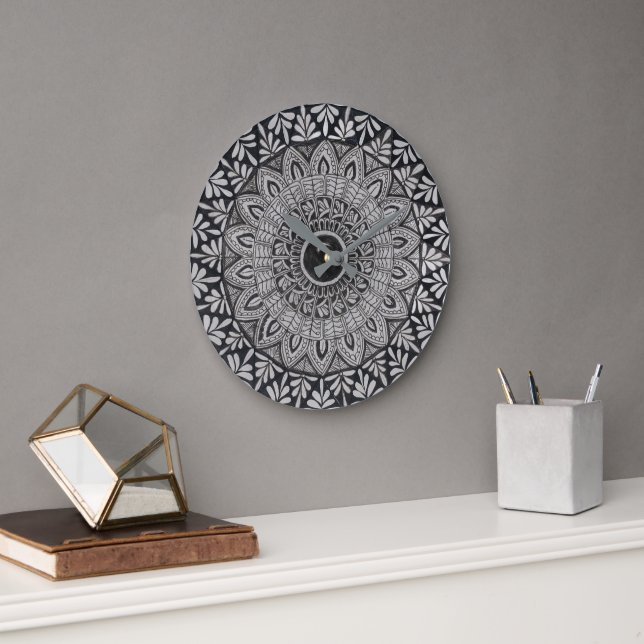 Monochrome Mandala-Kunst Wanduhr (Büro)
